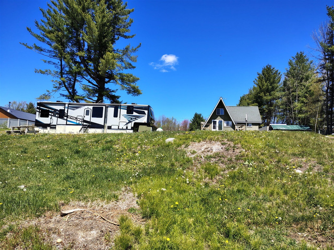 3rd image of 12581 Riverbend Rd, Evart, MI 49631 | MLS# 70550104