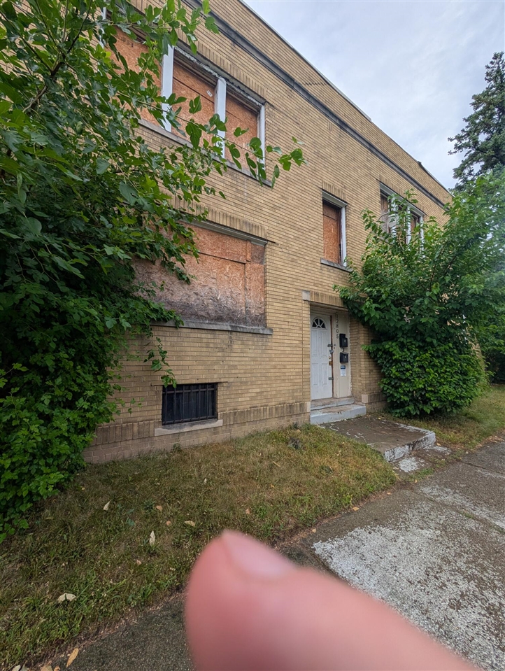 2nd image of 12805 Nashville St, Detroit, MI 48205 | MLS# 70550109