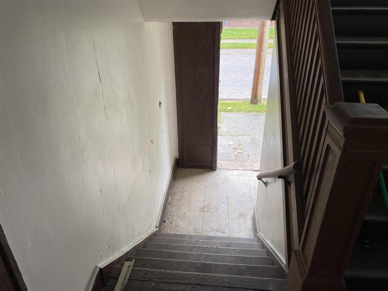 5th image of 12805 Nashville St, Detroit, MI 48205 | MLS# 70550109