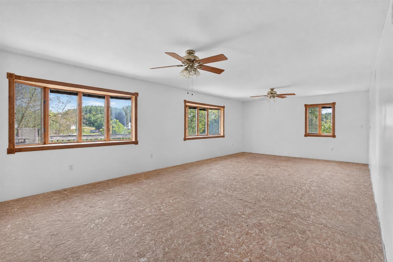 Photo 4 of Single family home for sale at 15281 Us 12, Brooklyn, MI 49230 | MLS# 70550113 | Listing updated on 2026-10-01