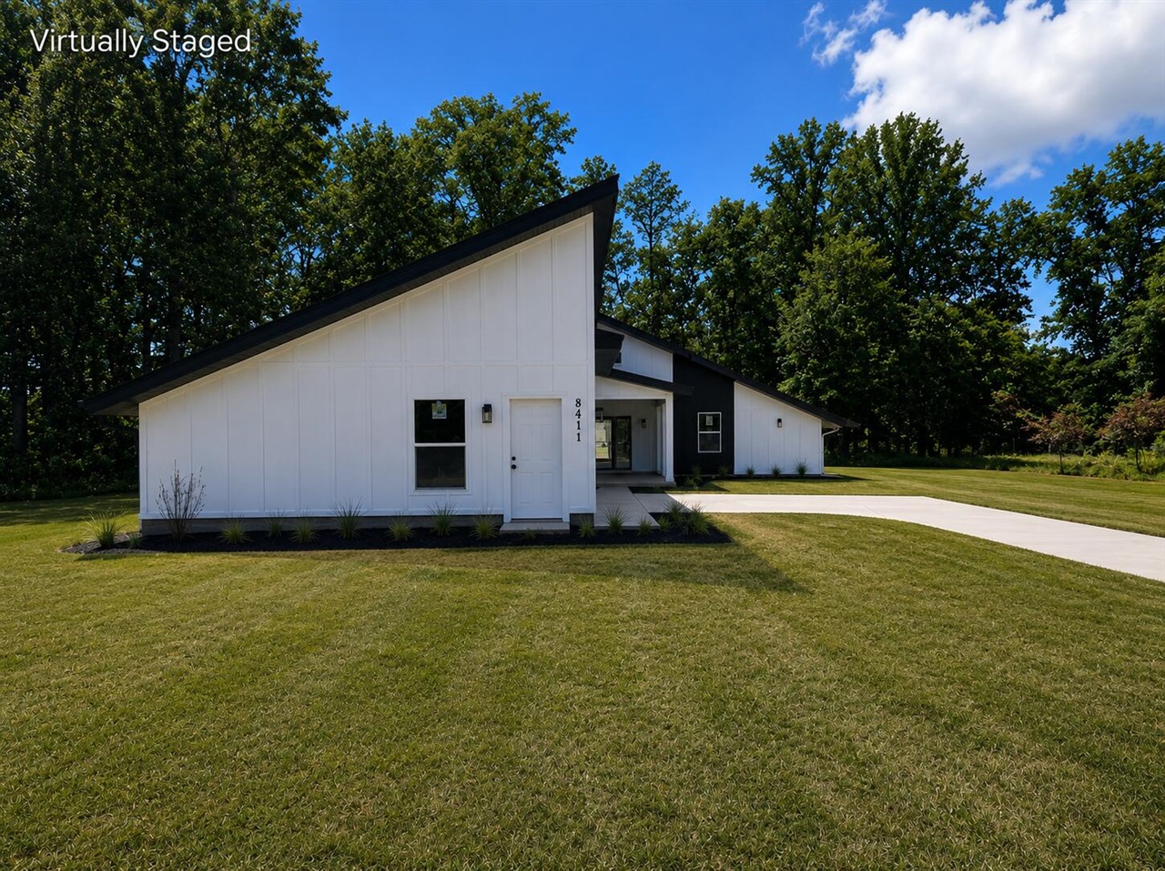 image of 8411 Peninsula Dr, Stanwood, MI 49346 | MLS# 70550128