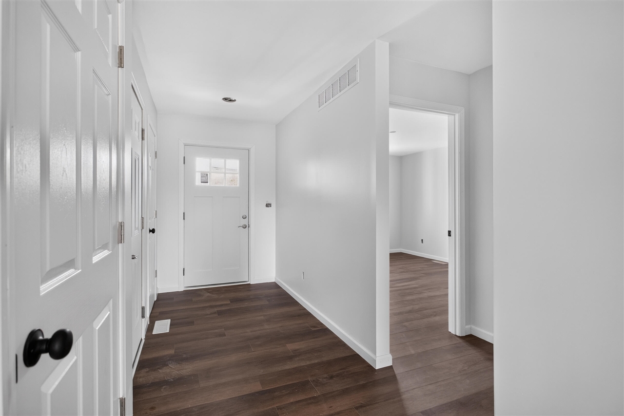 Photo 3 of Single family home for sale at 14869 Hilltop Dr, Cement City, MI 49233 | MLS# 70550130 | Listing updated on 2026-09-01