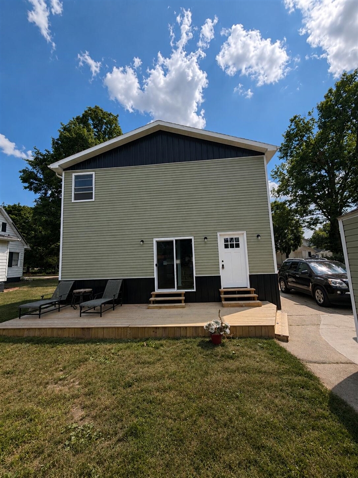 2nd image of 412 4th Ave, Three Rivers, MI 49093 | MLS# 70550137