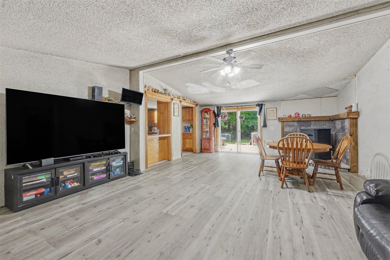 4th image of 5847 W Austrian Pine Ln, Grant, MI 49327 | MLS# 70550155