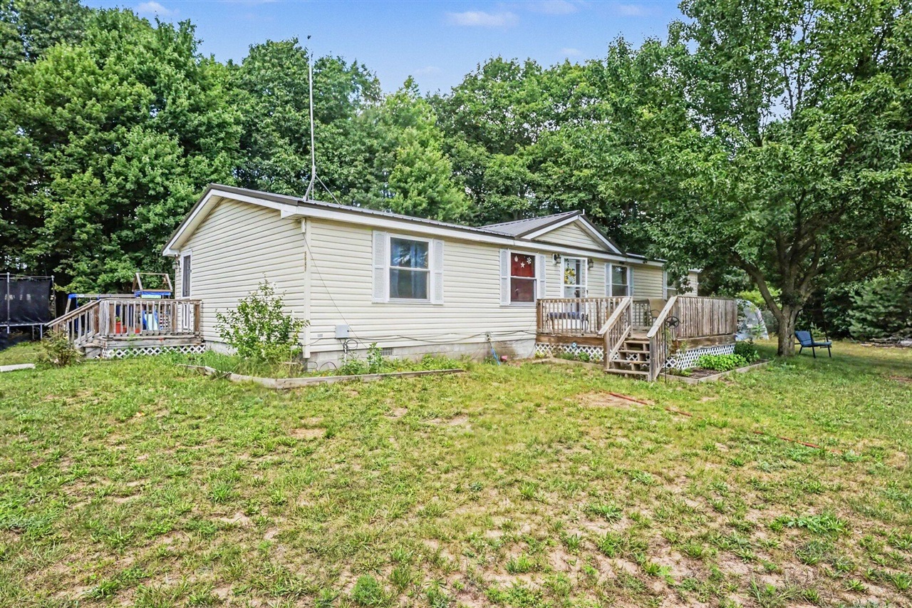 32nd image of 5847 W Austrian Pine Ln, Grant, MI 49327 | MLS# 70550155