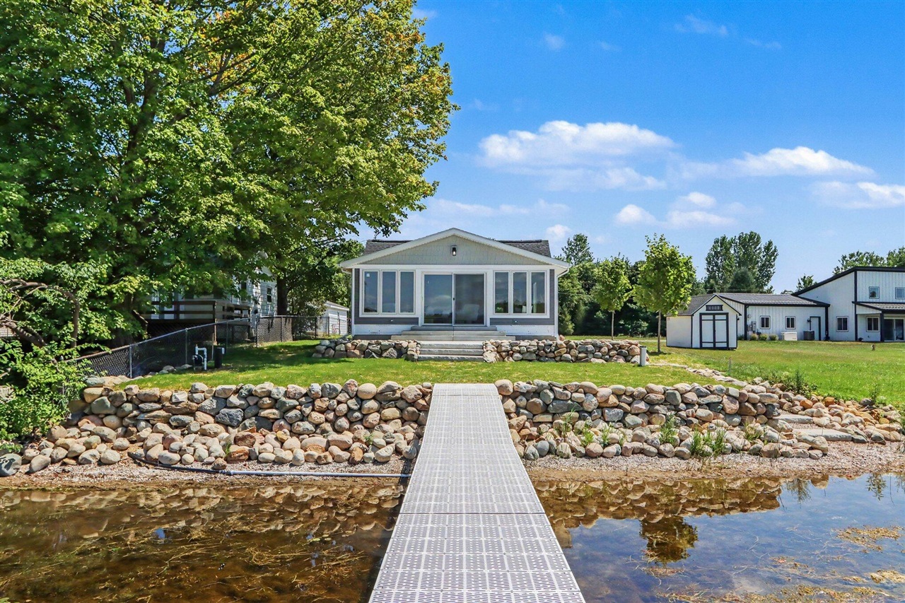 Photo 1 of Single family home for sale at 52070 Lake Ave, Three Rivers, MI 49093 | MLS# 70550159 | Listing updated on 2026-09-22