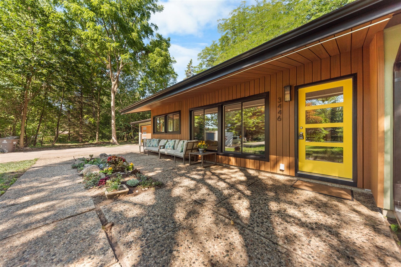3rd image of 3446 Charing Cross Rd, Ann Arbor, MI 48108 | MLS# 70550161