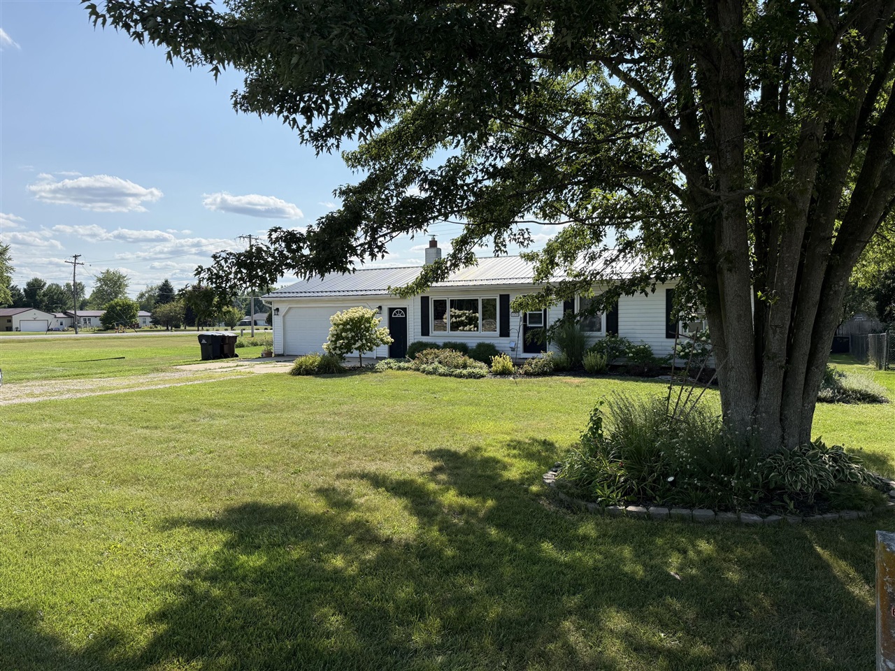2nd image of 460 3rd St, Sunfield, MI 48890 | MLS# 70550190