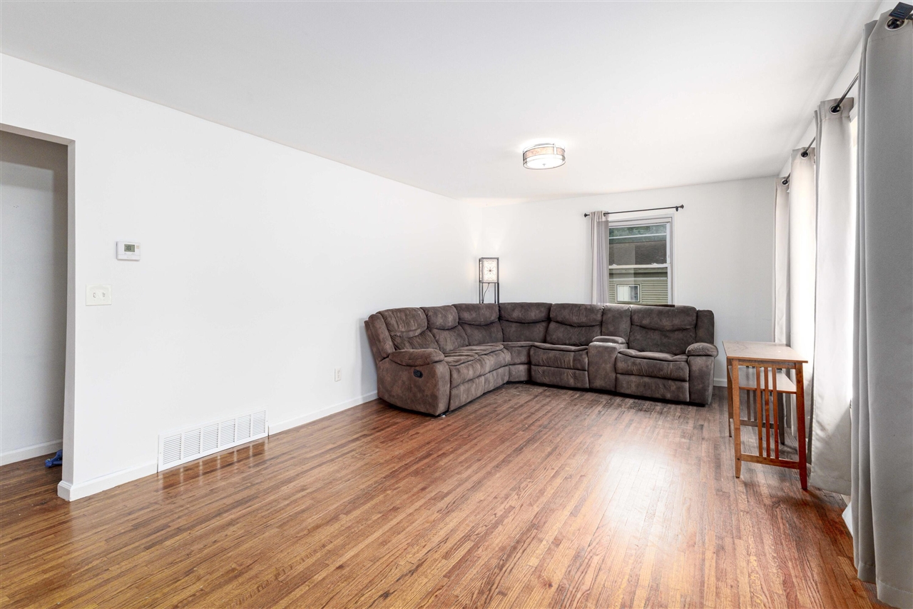3rd image of 11572 N Bingham Ave, Bitely, MI 49309 | MLS# 70550198