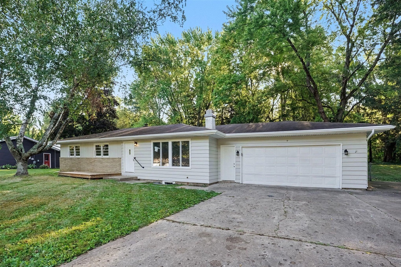 1st image of 13084 Hoyt Dr, Battle Creek, MI 49014 | MLS# 70550217