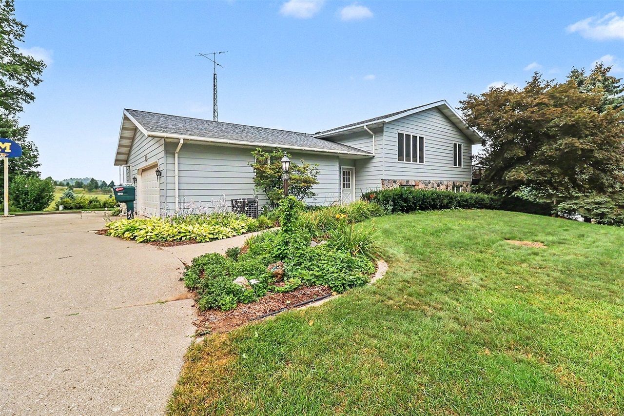 2nd image of 4213 W Taylor Rd, Hart, MI 49420 | MLS# 70550224