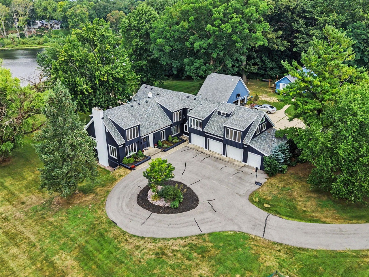 2nd image of 3580 Michigan St, Grand Rapids, MI 49525 | MLS# 70550247