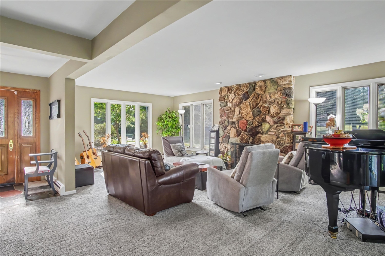 5th image of 3580 Michigan St, Grand Rapids, MI 49525 | MLS# 70550247