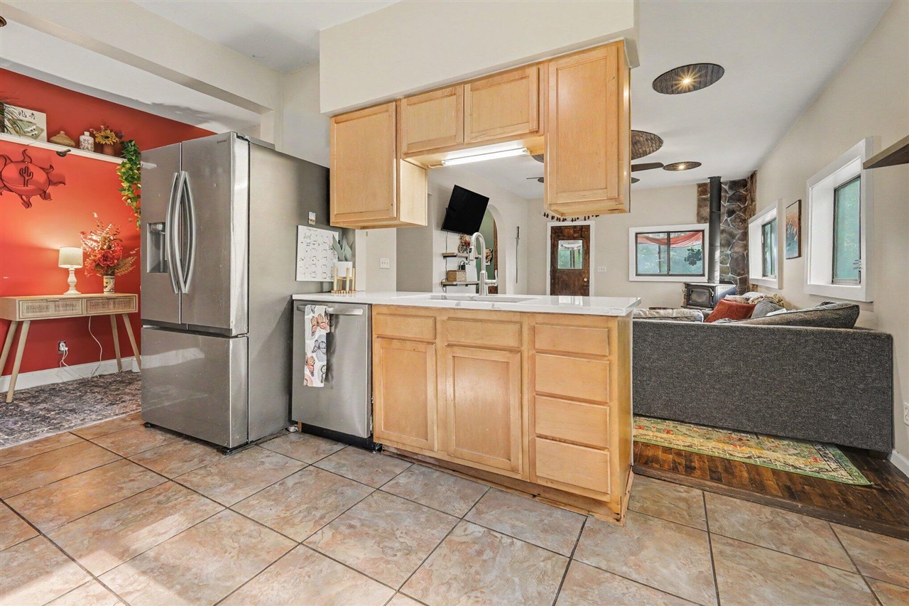 5th image of 2067 Riverbank Ave, Grand Rapids, MI 49525 | MLS# 70550254