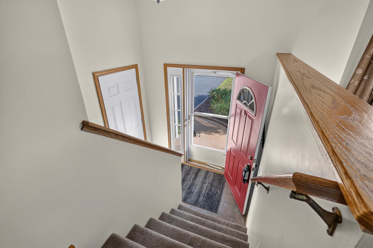 5th image of 2850 Bark Ct, Cedar Springs, MI 49319