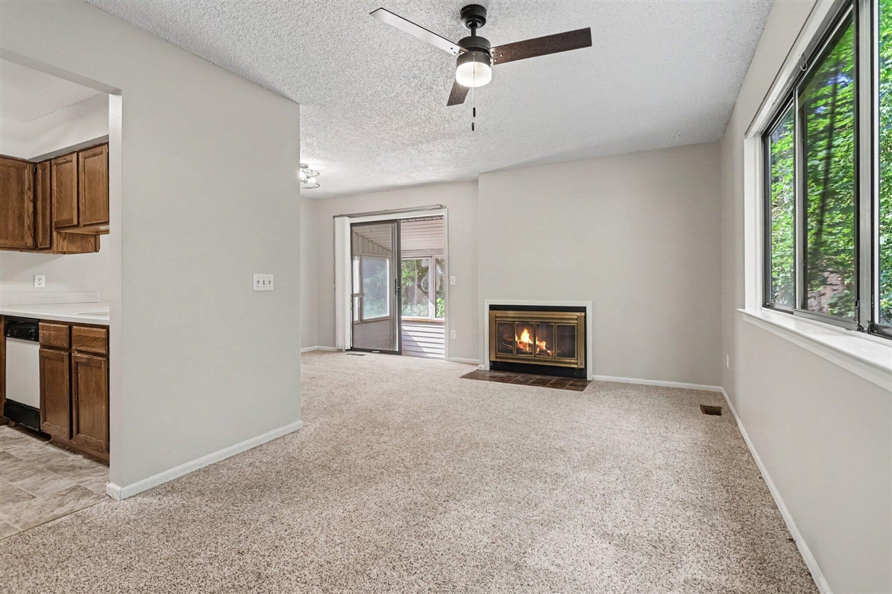 3rd image of 723 Charlemagne Blvd, Battle Creek, MI 49017 | MLS# 70550279