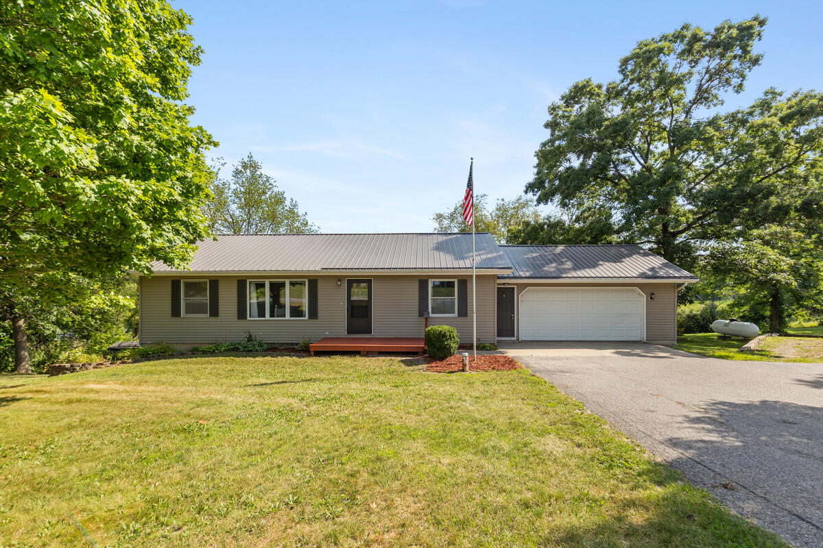 1st image of 5265 Belding Rd, Belding, MI 48809 | MLS# 70550283