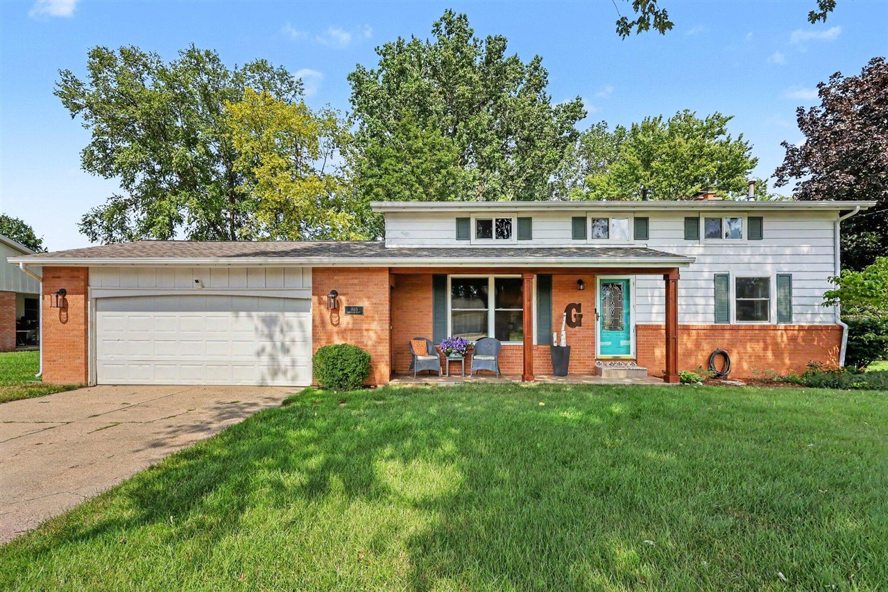 1st image of 1695 Broadview Dr, Jenison, MI 49428 | MLS# 70550341