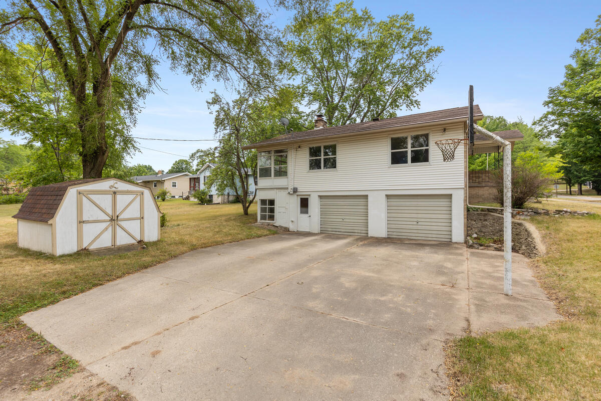 4th image of 800 Magnolia St, Big Rapids, MI 49307 | MLS# 70550366