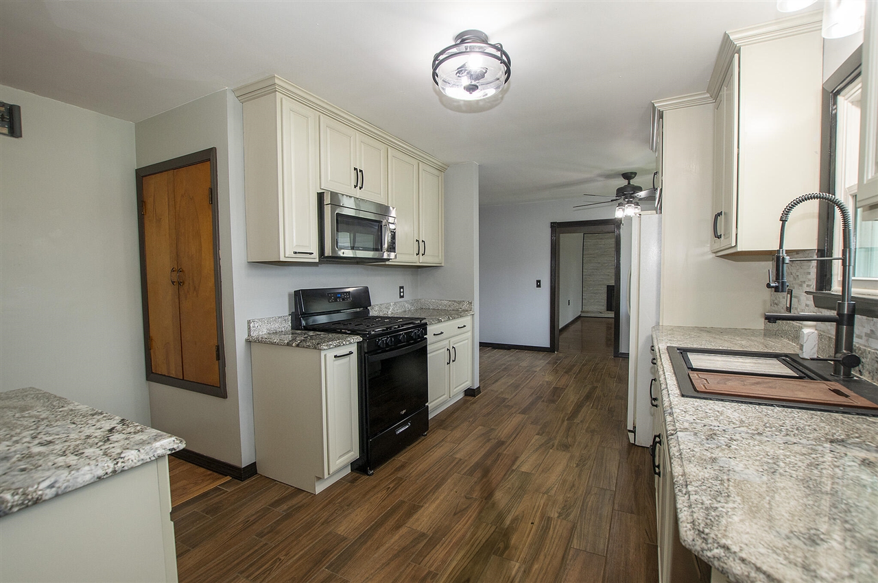 3rd image of 965 E Remus Rd, Mount Pleasant, MI 48858 | MLS# 70550375