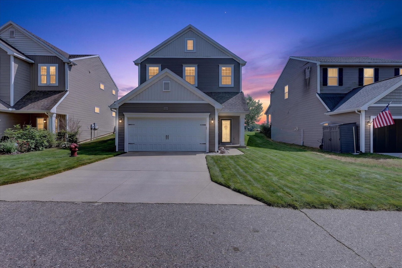 2nd image of 1314 Highland Hl, Lowell, MI 49331 | MLS# 70550390