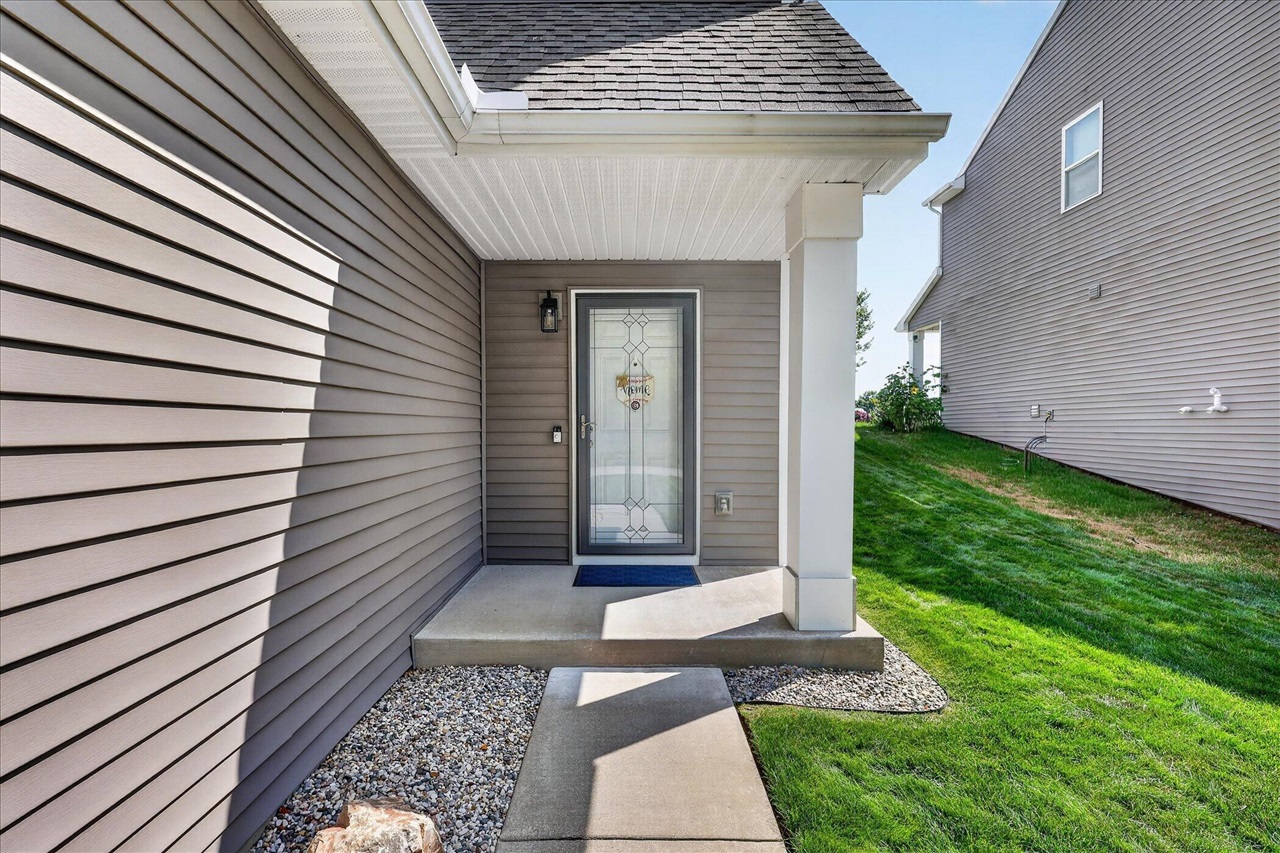 5th image of 1314 Highland Hl, Lowell, MI 49331 | MLS# 70550390