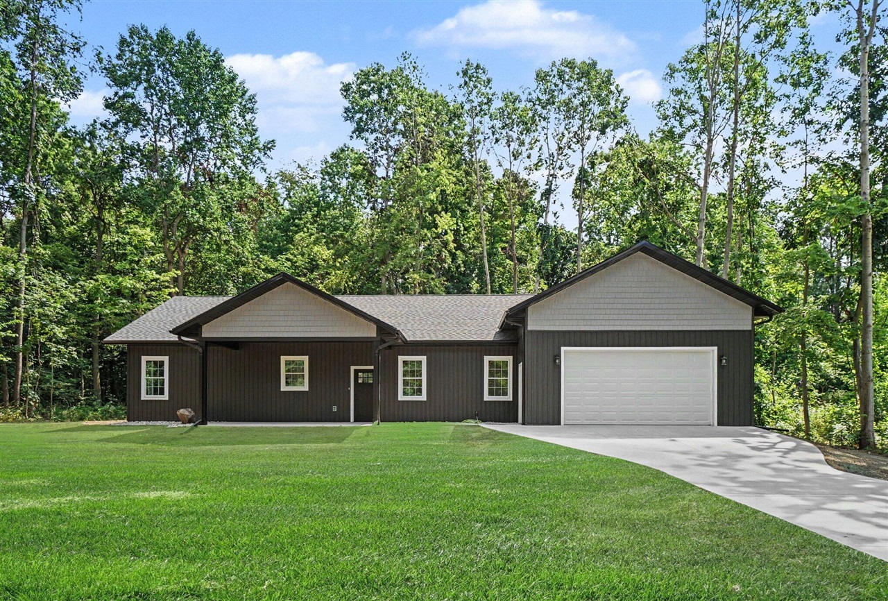 2nd image of 74777 Ridgeway Dr, Lawton, MI 49065 | MLS# 70550396