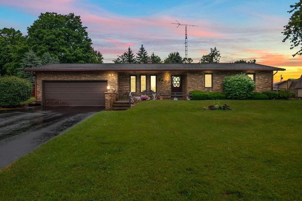 1st image of 2607 Thompson St, Osseo, MI 49266 | MLS# 70550408