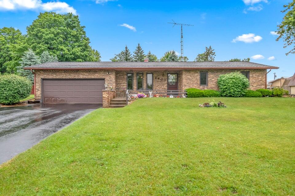 2nd image of 2607 Thompson St, Osseo, MI 49266 | MLS# 70550408