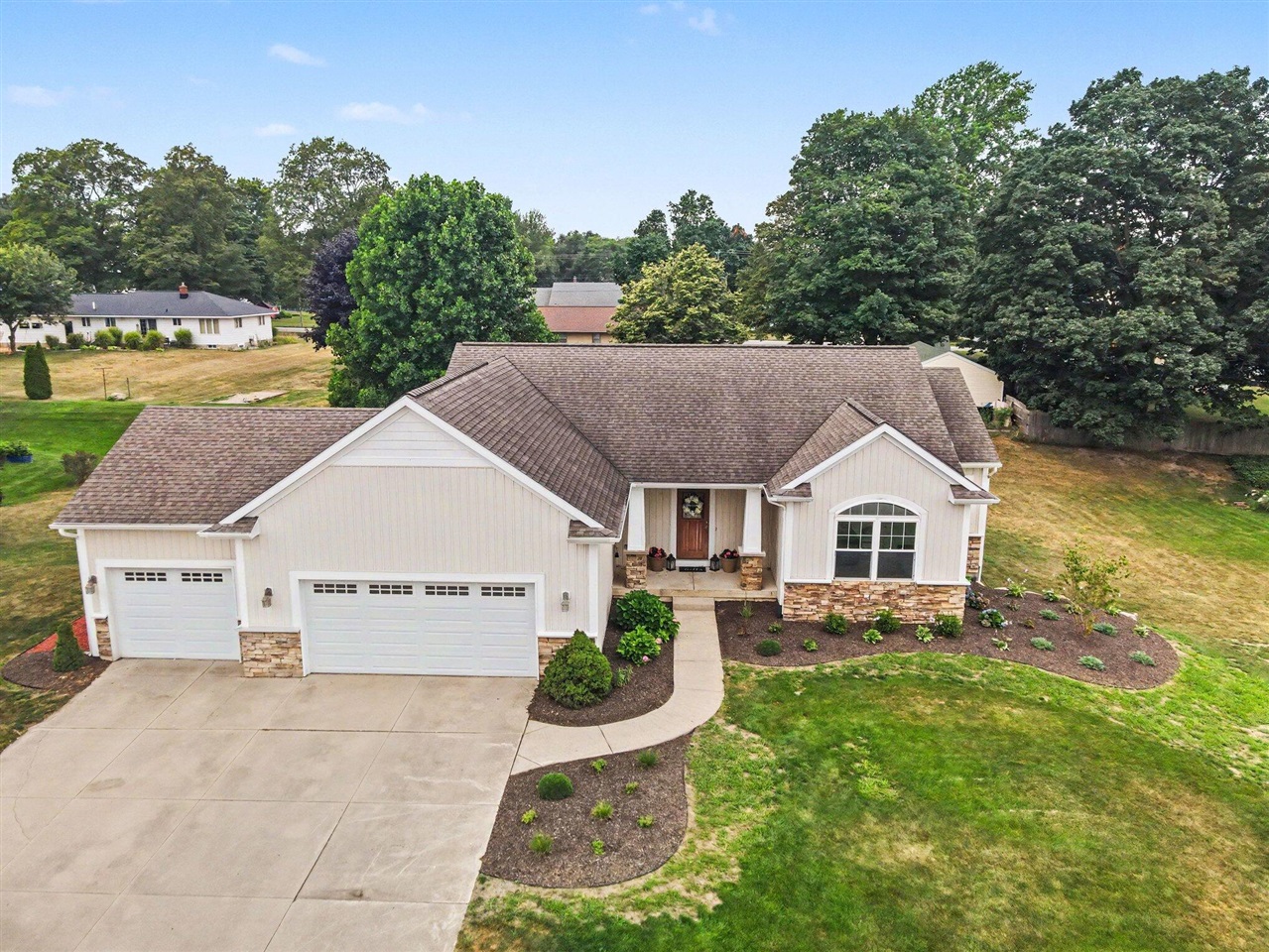 2nd image of 1875 Lester Ln, Hudsonville, MI 49426 | MLS# 70550420