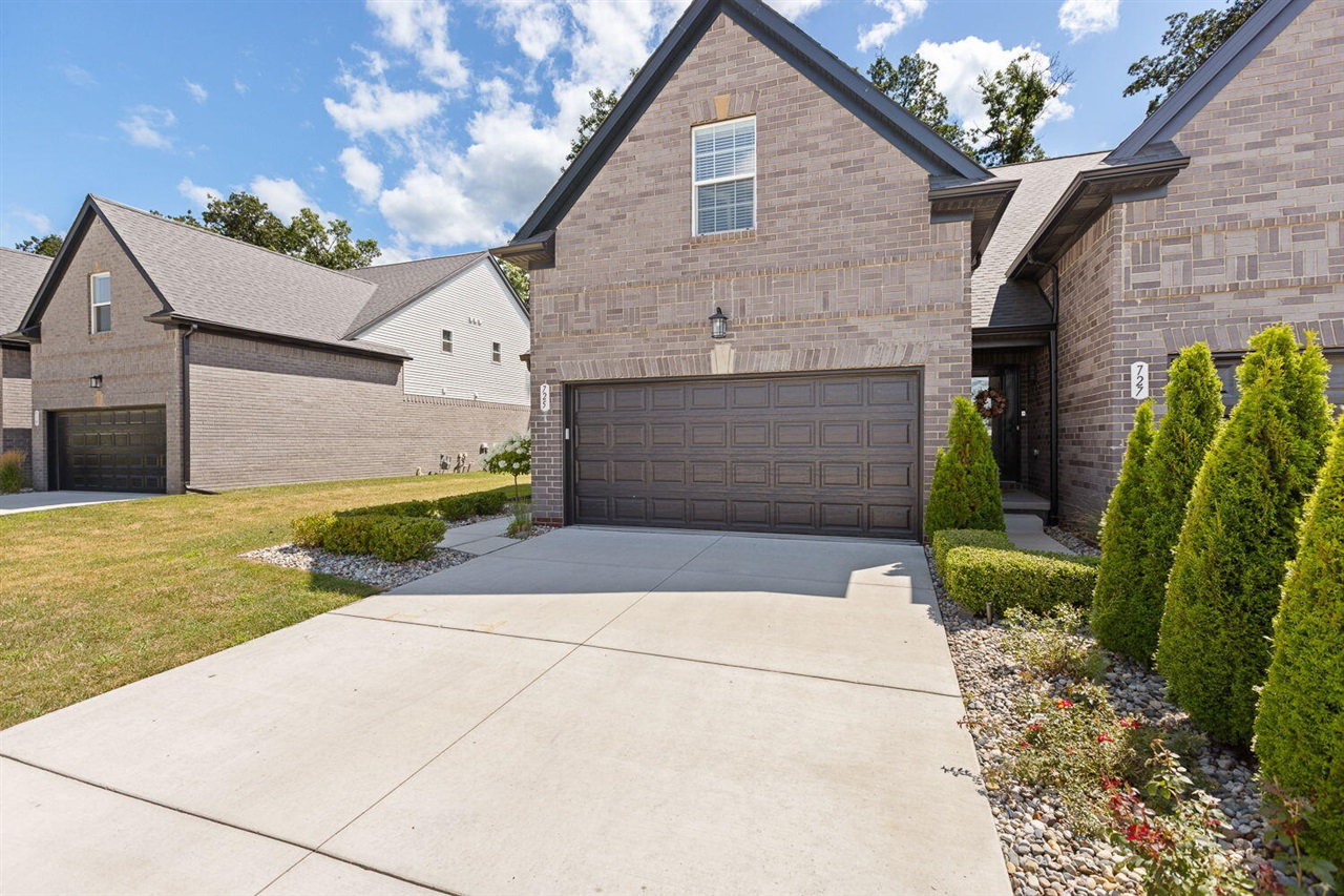 3rd image of 725 Chase Hanna St #9, Dundee, MI 48131 | MLS# 70550431
