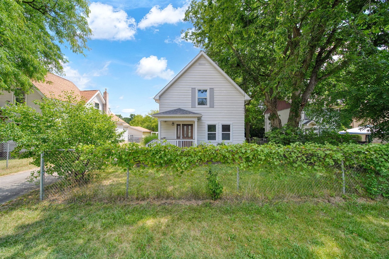 3rd image of 1407 Merriman St, Jackson, MI 49203 | MLS# 70550433