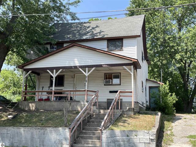 1st image of 218 Cottage St, Cadillac, MI 49601 | MLS# 70550445