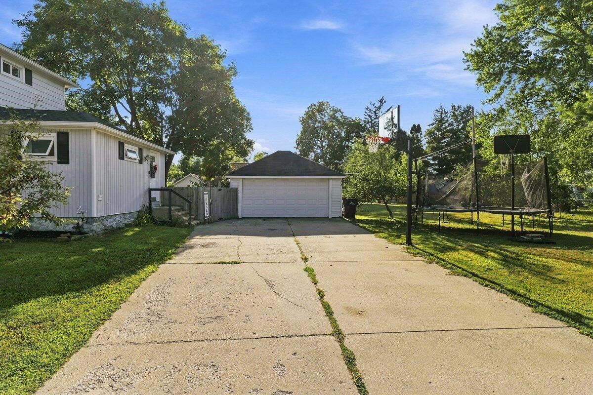 4th image of 826 S Park St, Hastings, MI 49058 | MLS# 70550448