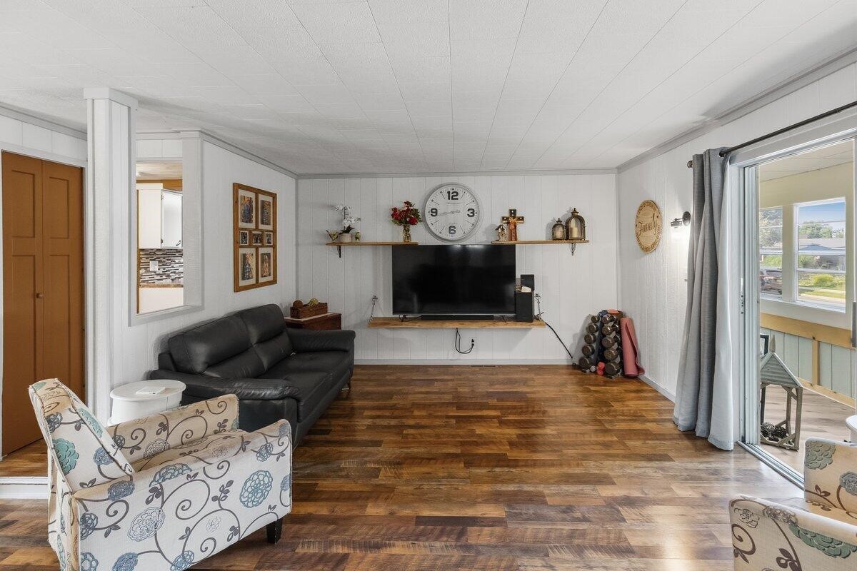 5th image of 826 S Park St, Hastings, MI 49058 | MLS# 70550448