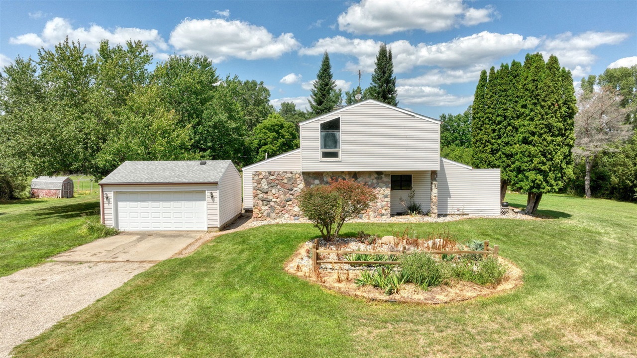 1st image of 13142 Taylor Rd, Brooklyn, MI 49230 | MLS# 70550456
