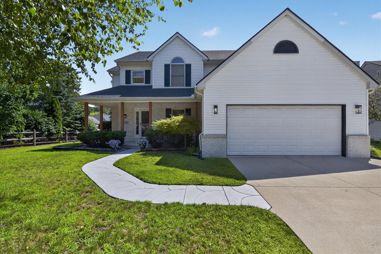 2nd image of 8352 Marquis Ct, Lambertville, MI 48144 | MLS# 70550471