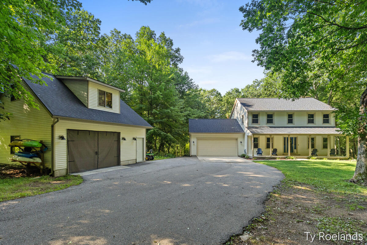 1st image of 99 Radny Dr, Lowell, MI 49331 | MLS# 70550488