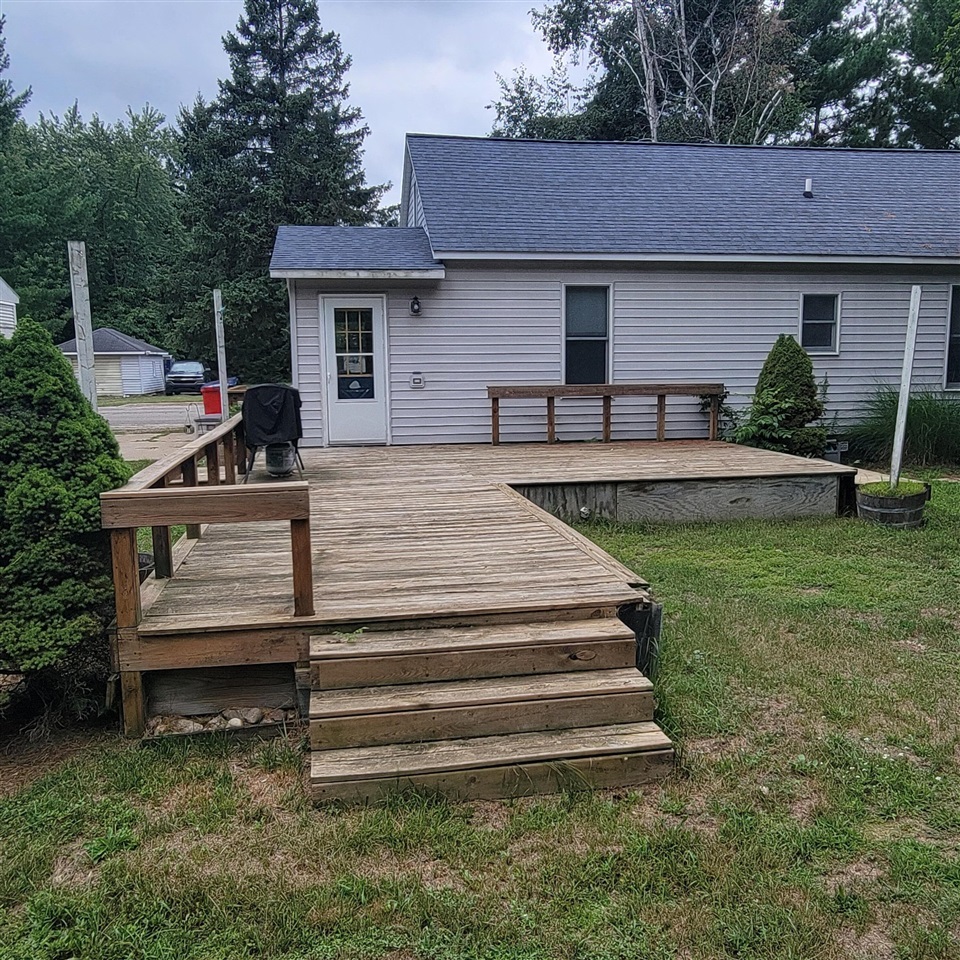 5th image of 8 E Barton St, Newaygo, MI 49337 | MLS# 70550492