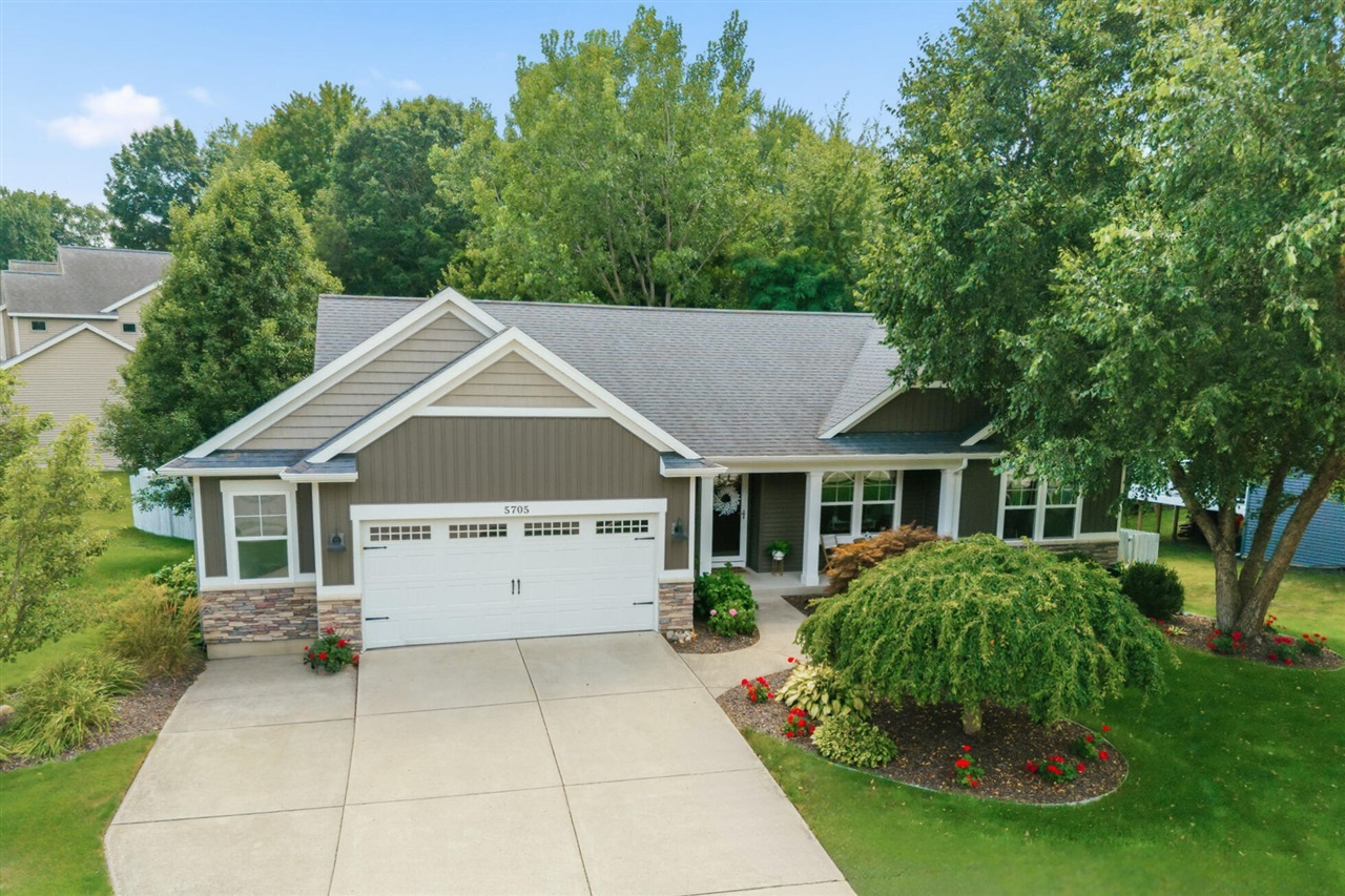 1st image of 5705 Kenstyn Dr, Grandville, MI 49418 | MLS# 70550503