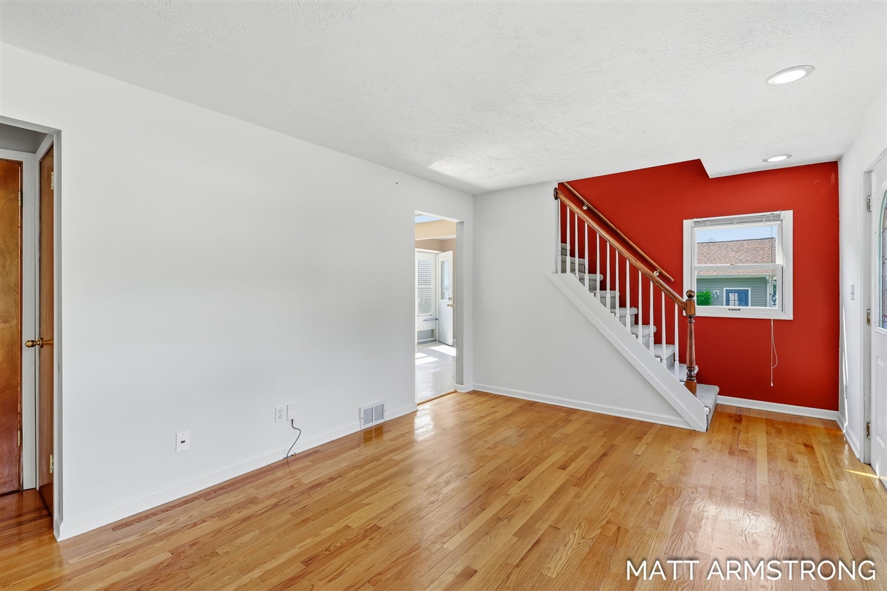 4th image of 3320 Taft Ave, Wyoming, MI 49519 | MLS# 70550507