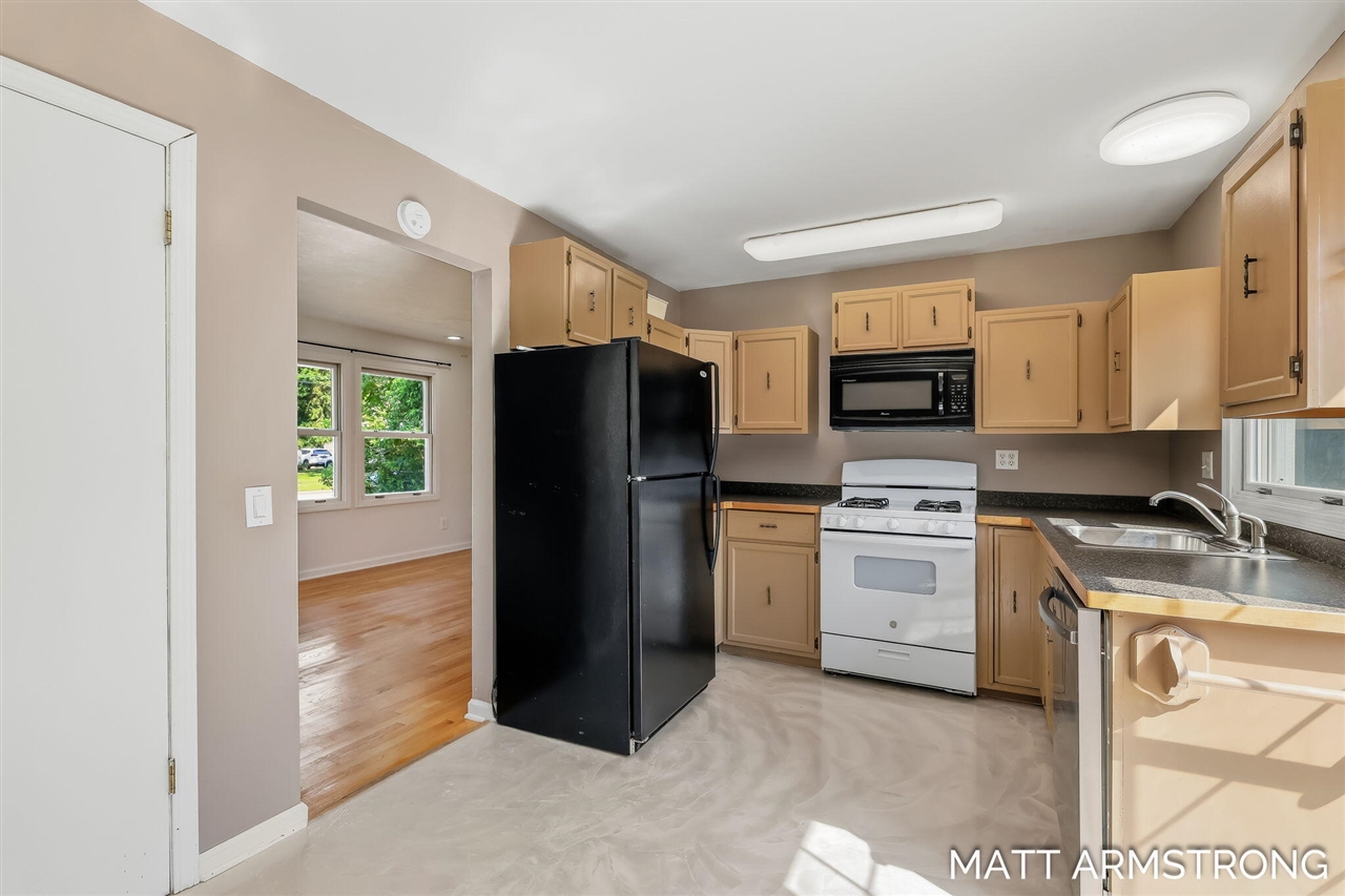 5th image of 3320 Taft Ave, Wyoming, MI 49519 | MLS# 70550507
