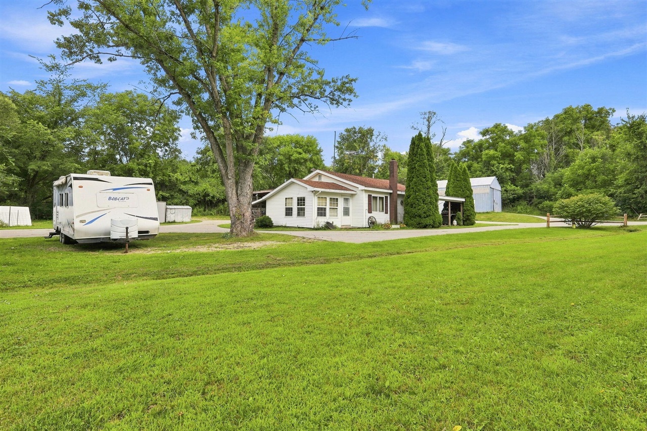 4th image of 2899 Tanner Lake Rd, Hastings, MI 49058 | MLS# 70550524