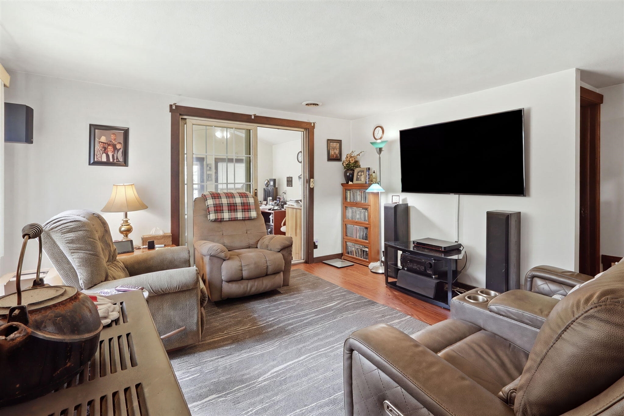5th image of 2899 Tanner Lake Rd, Hastings, MI 49058 | MLS# 70550524