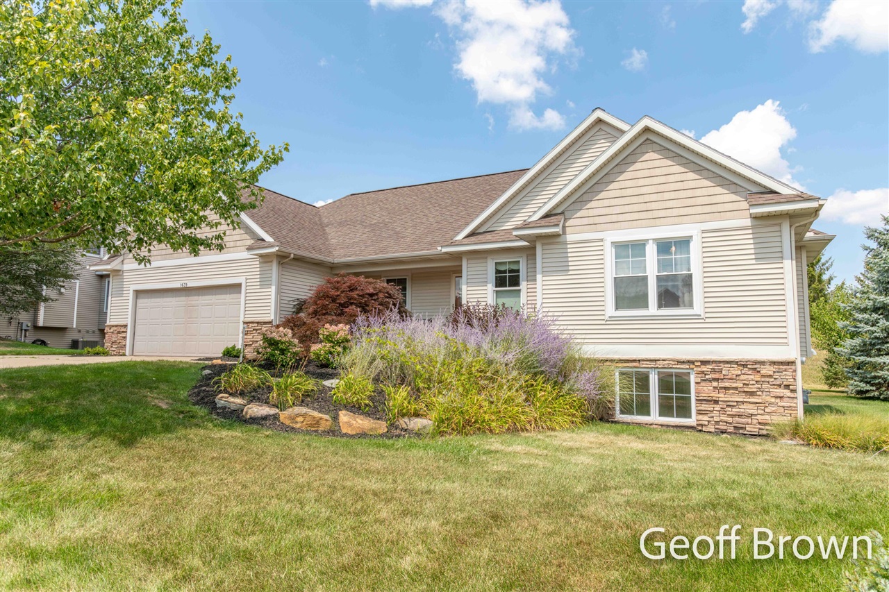 3rd image of 1639 Mycah Dr, Byron Center, MI 49315 | MLS# 70550541