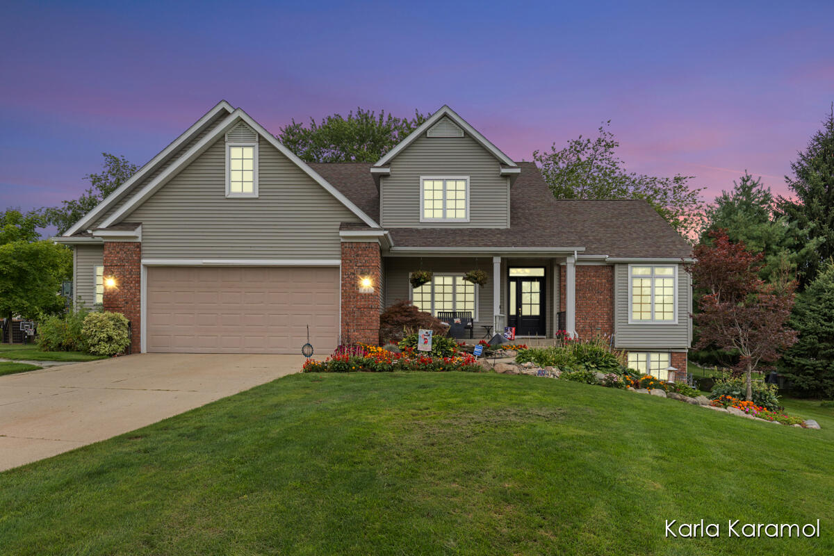 2nd image of 61 Greystone Ct, Rockford, MI 49341 | MLS# 70550565