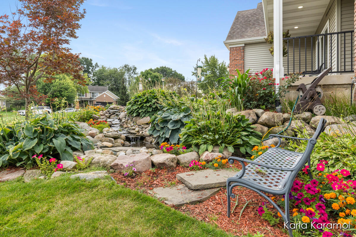 5th image of 61 Greystone Ct, Rockford, MI 49341 | MLS# 70550565