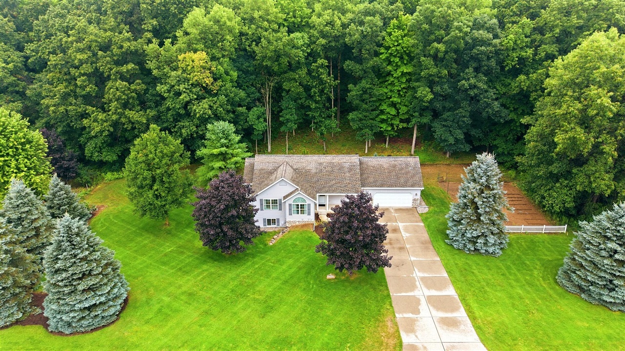 46th image of 5075 Bonasa Dr, Rockford, MI 49341 | MLS# 70550569