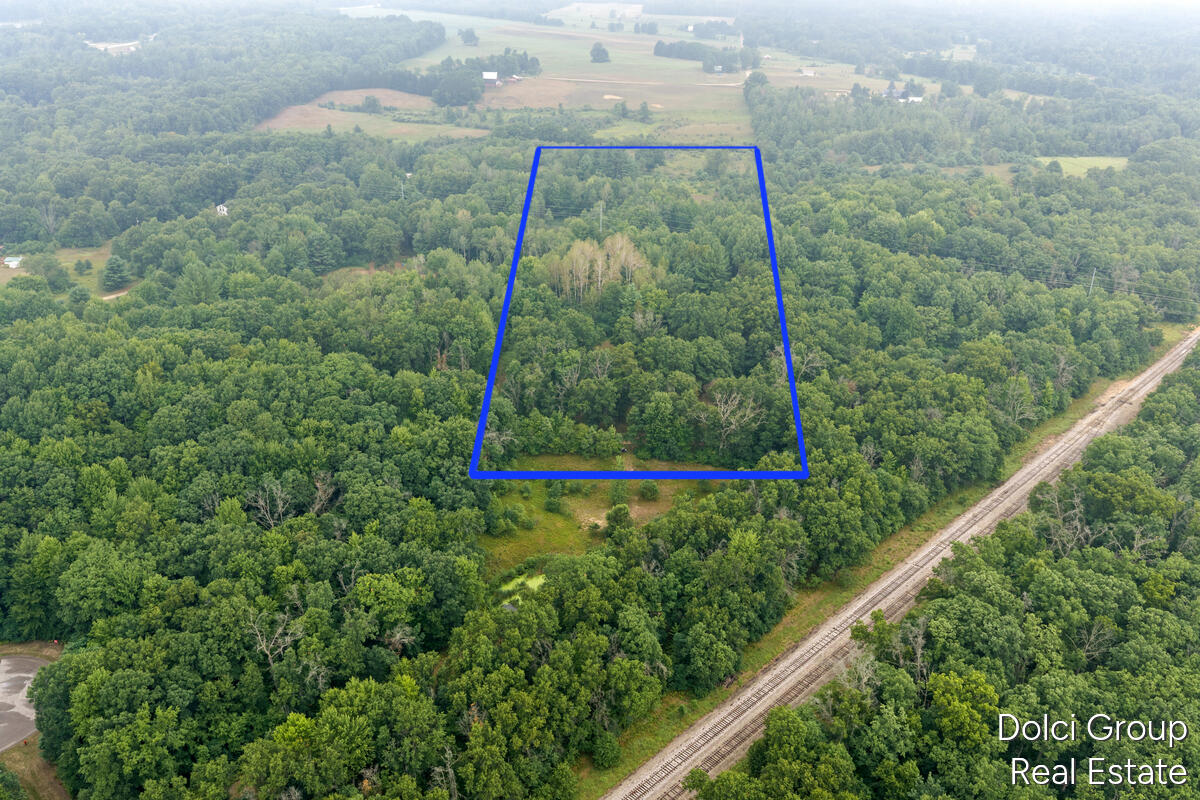 2nd image of 1585 Clinton Ln, White Cloud, MI 49349 | MLS# 70550575