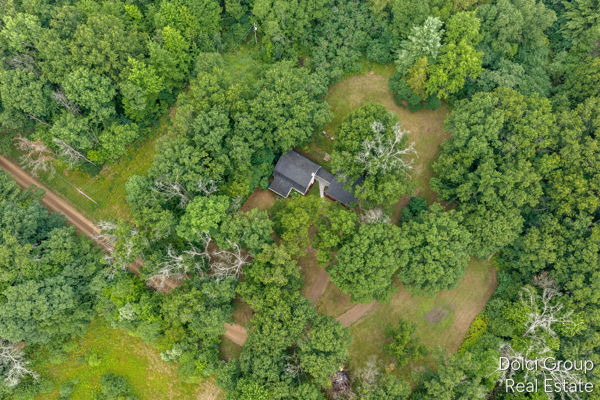 5th image of 1585 Clinton Ln, White Cloud, MI 49349 | MLS# 70550575